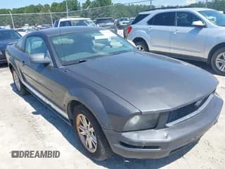 ✅ 2007 Ford Mustang Deluxe • VIN: 1ZVFT80NX75211227 • Lot: 43160650. Listed on IAAI with 166,297 mi. Free auction sales archive from the USA and detailed vehicle history report at DreamBid. Image 1.