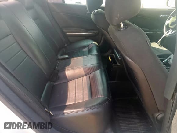 ✅ 2012 Dodge Charger Police • VIN: 2C3CDXAGXCH276812 • Lot: 71428615. Wystawiony na Copart z przebiegiem 170 227 mil. Bezpłatny archiwum sprzedaży aukcyjnych z USA i szczegółowy raport historii pojazdu na DreamBid. Zdjęcie 10.