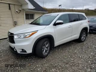 ✅ 2014 Toyota Highlander LE Plus • VIN: 5TDBKRFH9ES020790 • Lot: 82643785. Wystawiony na Copart z przebiegiem 117 187 mil. Bezpłatny archiwum sprzedaży aukcyjnych z USA i szczegółowy raport historii pojazdu na DreamBid. Zdjęcie 1.