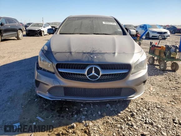 ✅ 2019 Mercedes-Benz CLA 250 • VIN: WDDSJ4EB4KN752352 • Лот: 92042745. Опубликован ранее на Copart с пробегом 110 361 миль. Бесплатный доступ к архиву аукционных продаж из США и подробный отчёт об истории автомобиля на DreamBid. Изображение 5.