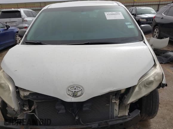 ✅ 2013 Toyota Sienna L • VIN: 5TDZK3DCXDS382077 • Lot: 41808099. Listed on IAAI with 256,998 mi. Free auction sales archive from the USA and detailed vehicle history report at DreamBid. Image 13.