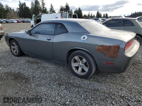 ✅ 2011 Dodge Challenger • VIN: 2B3CJ4DG3BH571104 • Lot: 41513464. Wystawiony na Copart z przebiegiem 174 971 mil. Bezpłatny archiwum sprzedaży aukcyjnych z USA i szczegółowy raport historii pojazdu na DreamBid. Zdjęcie 2.