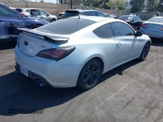 ✅ 2012 Hyundai Genesis Coupe 2.0T • VIN: KMHHT6KD2CU065955 • Lot: 42615892. Wystawiony na IAAI z przebiegiem 122 215 mil. Bezpłatny archiwum sprzedaży aukcyjnych z USA i szczegółowy raport historii pojazdu na DreamBid. Zdjęcie 4.