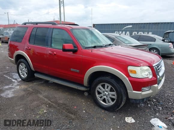 ✅ 2008 Ford Explorer Eddie Bauer • VIN: 1FMEU74E88UB22291 • Lot: 43301851. Wystawiony na IAAI z przebiegiem 247 466 mil. Bezpłatny archiwum sprzedaży aukcyjnych z USA i szczegółowy raport historii pojazdu na DreamBid. Zdjęcie 1.