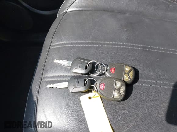 ✅ 2015 Chevrolet Captiva Sport LT • VIN: 3GNAL3EK4FS526809 • Lot: 39296096. Wystawiony na IAAI z przebiegiem 213 157 mil. Bezpłatny archiwum sprzedaży aukcyjnych z USA i szczegółowy raport historii pojazdu na DreamBid. Zdjęcie 11.