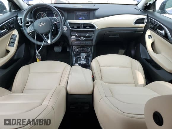 ✅ 2018 Infiniti QX30 Essential • VIN: SJKCH5CP7JA053878 • Лот: 53538974. Опубликован ранее на Copart с пробегом 23 991 миль. Бесплатный доступ к архиву аукционных продаж из США и подробный отчёт об истории автомобиля на DreamBid. Изображение 8.