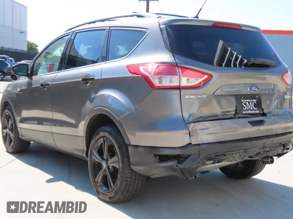 ✅ 2013 Ford Escape SE • VIN: 1FMCU0GX8DUB97112 • Лот: 92508795. Опубликован ранее на Copart с пробегом 73 217 миль. Бесплатный доступ к архиву аукционных продаж из США и подробный отчёт об истории автомобиля на DreamBid. Изображение 4.