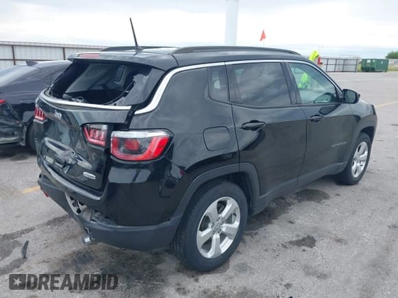 ✅ 2018 Jeep Compass Altitude • VIN: 3C4NJCBB7JT300478 • Lot: 42823803. Listed on IAAI with 87,785 mi. Free auction sales archive from the USA and detailed vehicle history report at DreamBid. Image 4.