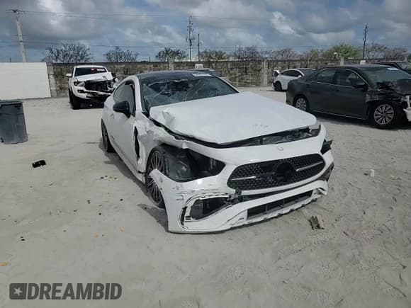 ✅ 2024 Mercedes-Benz CLE 300 • VIN: W1KMJ4HB8RF013168 • Lot: 54223185. Wystawiony na Copart z przebiegiem Nie podano. Bezpłatny archiwum sprzedaży aukcyjnych z USA i szczegółowy raport historii pojazdu na DreamBid. Zdjęcie 13.