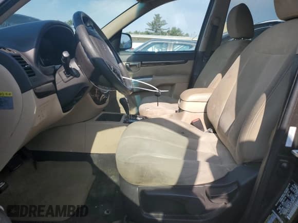 ✅ 2012 Hyundai Santa Fe GLS • VIN: 5XYZGDAB8CG155100 • Lot: 75912414. Listed on Copart with 139,580 mi. Free auction sales archive from the USA and detailed vehicle history report at DreamBid. Image 7.