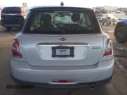 ✅ 2011 MINI Hardtop • VIN: WMWSU3C55BT092064 • Lot: 43747782. Wystawiony na IAAI z przebiegiem 55 020 mil. Bezpłatny archiwum sprzedaży aukcyjnych z USA i szczegółowy raport historii pojazdu na DreamBid. Zdjęcie 16.