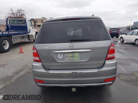 ✅ 2010 Mercedes-Benz GL 550 • VIN: 4JGBF8GE7AA563321 • Lot: 41467521. Wystawiony na IAAI z przebiegiem 157 816 mil. Bezpłatny archiwum sprzedaży aukcyjnych z USA i szczegółowy raport historii pojazdu na DreamBid. Zdjęcie 16.