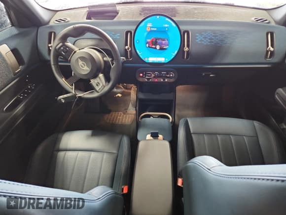 ✅ 2025 MINI Countryman S • VIN: WMZ23GA09S7S30847 • Lot: 86468705. Wystawiony na Copart z przebiegiem 18 058 mil. Bezpłatny archiwum sprzedaży aukcyjnych z USA i szczegółowy raport historii pojazdu na DreamBid. Zdjęcie 8.