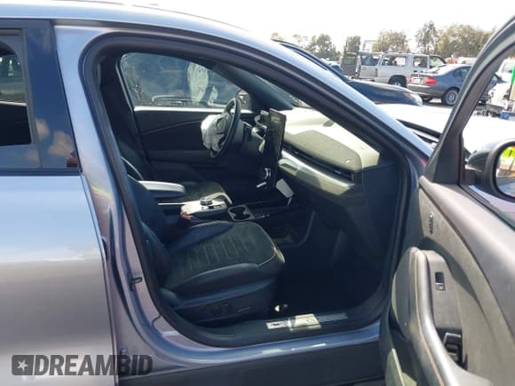 ✅ 2022 Ford Mustang Mach-E GT • VIN: 3FMTK4SE7NMA12475 • Lot: 43505861. Listed on IAAI with 17,501 mi. Free auction sales archive from the USA and detailed vehicle history report at DreamBid. Image 5.