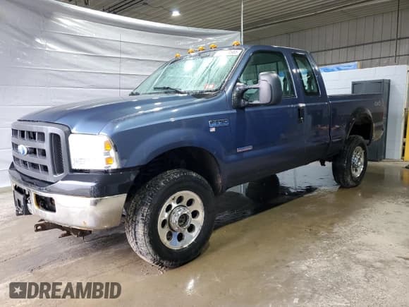 ✅ 2005 Ford F-350 XL • VIN: 1FTWX31P55EC91379 • Lot: 47813565. Listed on Copart with 142,729 mi. Free auction sales archive from the USA and detailed vehicle history report at DreamBid. Image 1.
