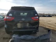 ✅ 2020 Toyota Sienna LE • VIN: 5TDJZ3DC1LS240014 • Lot: 44578935. Wystawiony na Copart z przebiegiem 136 892 mil. Bezpłatny archiwum sprzedaży aukcyjnych z USA i szczegółowy raport historii pojazdu na DreamBid. Zdjęcie 6.