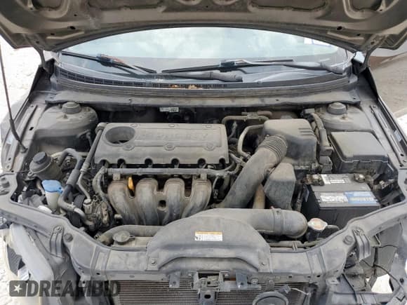 ✅ 2010 Kia Forte EX • VIN: KNAFU4A20A5809084 • Лот: 81026215. Опубликован ранее на Copart с пробегом 200 222 миль. Бесплатный доступ к архиву аукционных продаж из США и подробный отчёт об истории автомобиля на DreamBid. Изображение 11.