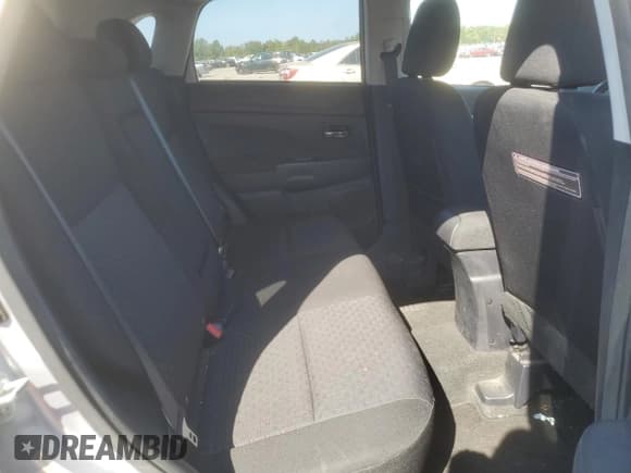 ✅ 2011 Mitsubishi Outlander SE • VIN: JA4AP4AU1BZ024681 • Lot: 81506315. Listed on Copart with 101,872 mi. Free auction sales archive from the USA and detailed vehicle history report at DreamBid. Image 10.