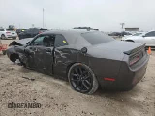 ✅ 2023 Dodge Challenger R/T • VIN: 2C3CDZBT0PH630155 • Lot: 55271914. Wystawiony na Copart z przebiegiem Nie podano. Bezpłatny archiwum sprzedaży aukcyjnych z USA i szczegółowy raport historii pojazdu na DreamBid. Zdjęcie 2.