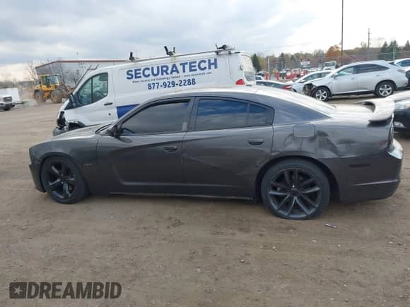 ✅ 2014 Dodge Charger RT • VIN: 2C3CDXCT8EH159467 • Lot: 43633281. Listed on IAAI with 119,381 mi. Free auction sales archive from the USA and detailed vehicle history report at DreamBid. Image 14.