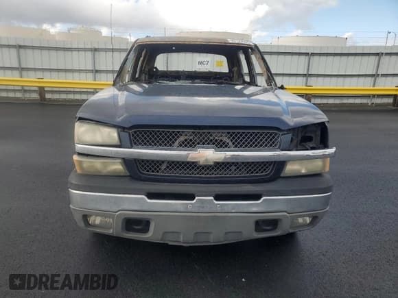 ✅ 2005 Chevrolet Avalanche LS • VIN: 3GNEC12Z35G153528 • Lot: 93129595. Wystawiony na Copart z przebiegiem Nie podano. Bezpłatny archiwum sprzedaży aukcyjnych z USA i szczegółowy raport historii pojazdu na DreamBid. Zdjęcie 5.