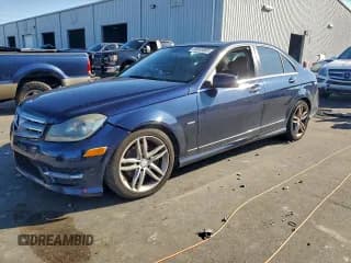 ✅ 2012 Mercedes-Benz C 250 Sport • VIN: WDDGF4HB9CR222620 • Lot: 95903085. Wystawiony na Copart z przebiegiem 144 041 mil. Bezpłatny archiwum sprzedaży aukcyjnych z USA i szczegółowy raport historii pojazdu na DreamBid. Zdjęcie 1.