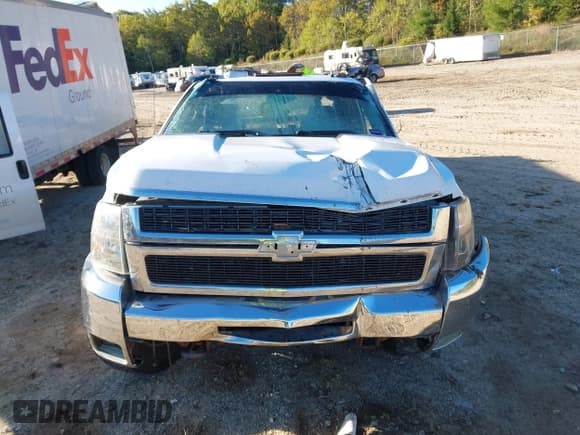 ✅ 2007 Chevrolet Silverado 2500HD 1LT • VIN: 1GCHK23647F553914 • Лот: 43413805. Опубликован ранее на IAAI с пробегом 235 158 миль. Бесплатный доступ к архиву аукционных продаж из США и подробный отчёт об истории автомобиля на DreamBid. Изображение 13.