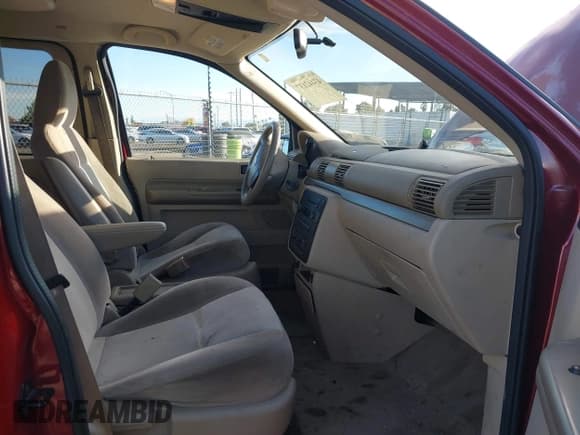 ✅ 2005 Ford Freestar • VIN: 2FMDA57655BA39691 • Lot: 43442137. Listed on IAAI with 192,705 mi. Free auction sales archive from the USA and detailed vehicle history report at DreamBid. Image 5.