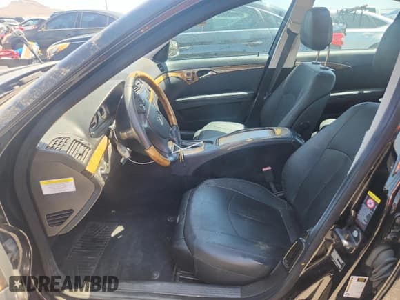 ✅ 2007 Mercedes-Benz E 550 • VIN: WDBUF72X87A995021 • Lot: 60504795. Wystawiony na Copart z przebiegiem 169 805 mil. Bezpłatny archiwum sprzedaży aukcyjnych z USA i szczegółowy raport historii pojazdu na DreamBid. Zdjęcie 7.