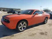 ✅ 2010 Dodge Challenger R/T Classic • VIN: 2B3CJ5DTXAH238383 • Lot: 41519345. Wystawiony na Copart z przebiegiem 216 607 mil. Bezpłatny archiwum sprzedaży aukcyjnych z USA i szczegółowy raport historii pojazdu na DreamBid. Zdjęcie 1.