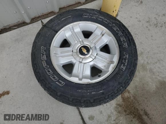 ✅ 2013 Chevrolet Silverado 1500 LT • VIN: 1GCRKSE72DZ144217 • Lot: 68073524. Listed on Copart with 126,950 mi. Free auction sales archive from the USA and detailed vehicle history report at DreamBid. Image 12.