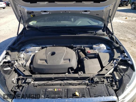 ✅ 2021 Volvo XC60 Momentum • VIN: YV4A22RK5M1765250 • Lot: 43321205. Listed on Copart with 51,594 mi. Free auction sales archive from the USA and detailed vehicle history report at DreamBid. Image 12.