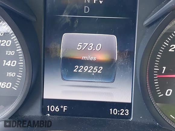 ✅ 2016 Mercedes-Benz C 300 • VIN: WDDWF4JB0GR161167 • Lot: 42571563. Wystawiony na IAAI z przebiegiem 229 252 mil. Bezpłatny archiwum sprzedaży aukcyjnych z USA i szczegółowy raport historii pojazdu na DreamBid. Zdjęcie 15.