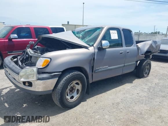 ✅ 2001 Toyota Tundra SR5 • VIN: 5TBRT34191S162686 • Лот: 42766744. Опубликован ранее на IAAI с пробегом 271 298 миль. Бесплатный доступ к архиву аукционных продаж из США и подробный отчёт об истории автомобиля на DreamBid. Изображение 2.