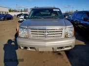 ✅ 2004 Cadillac Escalade • VIN: 1GYEK63N74R315335 • Lot: 93895335. Wystawiony na Copart z przebiegiem 224 267 mil. Bezpłatny archiwum sprzedaży aukcyjnych z USA i szczegółowy raport historii pojazdu na DreamBid. Zdjęcie 5.