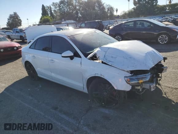 ✅ 2020 Audi A3 Premium Plus • VIN: WAUCUGFF8LA004931 • Lot: 67458152. Wystawiony na Copart z przebiegiem 22 858 mil. Bezpłatny archiwum sprzedaży aukcyjnych z USA i szczegółowy raport historii pojazdu na DreamBid. Zdjęcie 4.