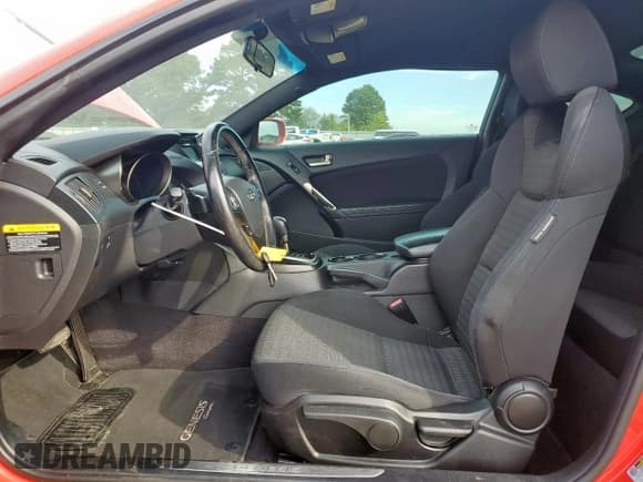 ✅ 2013 Hyundai Genesis Coupe 2.0T • VIN: KMHHT6KD6DU098698 • Lot: 85586015. Listed on Copart with 104,734 mi. Free auction sales archive from the USA and detailed vehicle history report at DreamBid. Image 7.