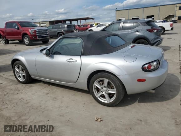 ✅ 2007 Mazda MX-5 Miata Sport • VIN: JM1NC25F270129678 • Лот: 56491385. Опубликован ранее на Copart с пробегом 65 685 миль. Бесплатный доступ к архиву аукционных продаж из США и подробный отчёт об истории автомобиля на DreamBid. Изображение 2.