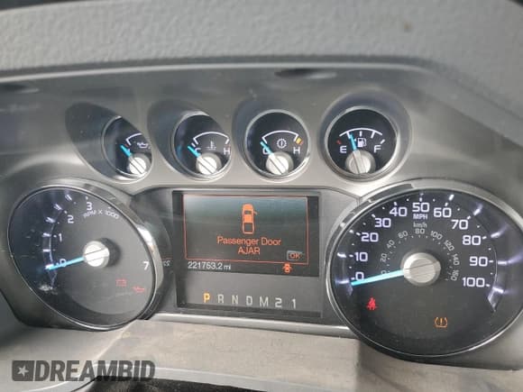 ✅ 2014 Ford F-250 XL • VIN: 1FT7W2B65EEB39299 • Lot: 60873095. Wystawiony na Copart z przebiegiem 221 753 mil. Bezpłatny archiwum sprzedaży aukcyjnych z USA i szczegółowy raport historii pojazdu na DreamBid. Zdjęcie 9.