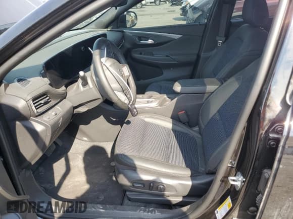 ✅ 2025 Buick Envista Preferred • VIN: KL47LAEP5SB144338 • Лот: 81471005. Опубликован ранее на Copart с пробегом 7 465 миль. Бесплатный доступ к архиву аукционных продаж из США и подробный отчёт об истории автомобиля на DreamBid. Изображение 7.