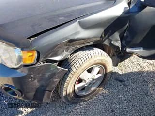 ✅ 2008 Ford Escape XLS • VIN: 1FMCU02Z58KD92384 • Лот: 43672809. Опубликован ранее на IAAI с пробегом 133 649 миль. Бесплатный доступ к архиву аукционных продаж из США и подробный отчёт об истории автомобиля на DreamBid. Изображение 6.