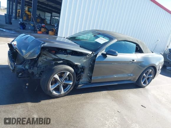 ✅ 2017 Ford Mustang V6 • VIN: 1FATP8EM2H5211997 • Lot: 43497223. Wystawiony na IAAI z przebiegiem 77 705 mil. Bezpłatny archiwum sprzedaży aukcyjnych z USA i szczegółowy raport historii pojazdu na DreamBid. Zdjęcie 15.
