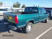 1998 Chevrolet Silverado 1500 z VIN 2GCEK19R0W1156253, wystawiony jako IAAI lot #43508052 z przebiegiem 199 035 mil mil oraz . Historia ofert i sprzedaży dostępna na DreamBid. Obrazek 4.