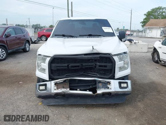 ✅ 2015 Ford F-150 XLT • VIN: 1FTEW1E85FFC40093 • Lot: 41867052. Wystawiony na IAAI z przebiegiem 257 931 mil. Bezpłatny archiwum sprzedaży aukcyjnych z USA i szczegółowy raport historii pojazdu na DreamBid. Zdjęcie 6.