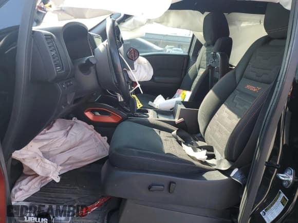 ✅ 2023 Nissan Frontier SV • VIN: 1N6ED1EJ9PN629946 • Lot: 52495455. Wystawiony na Copart z przebiegiem Nie podano. Bezpłatny archiwum sprzedaży aukcyjnych z USA i szczegółowy raport historii pojazdu na DreamBid. Zdjęcie 7.