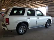 ✅ 2003 Cadillac Escalade • VIN: 1GYEK63N03R145754 • Lot: 82171295. Wystawiony na Copart z przebiegiem 186 302 mil. Bezpłatny archiwum sprzedaży aukcyjnych z USA i szczegółowy raport historii pojazdu na DreamBid. Zdjęcie 3.