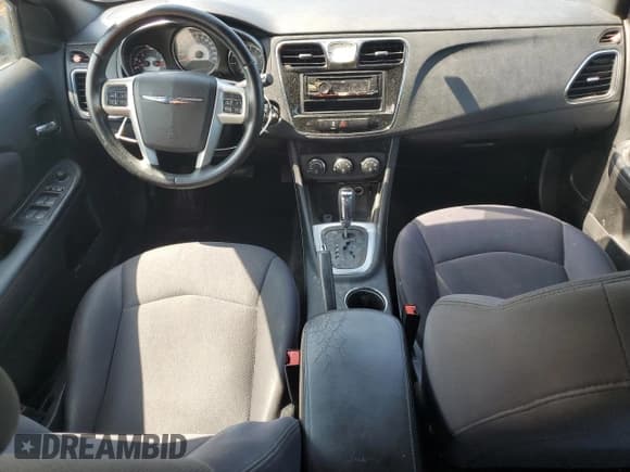 ✅ 2013 Chrysler 200 Touring • VIN: 1C3CCBBG6DN659398 • Lot: 66828745. Listed on Copart with 180,142 mi. Free auction sales archive from the USA and detailed vehicle history report at DreamBid. Image 8.