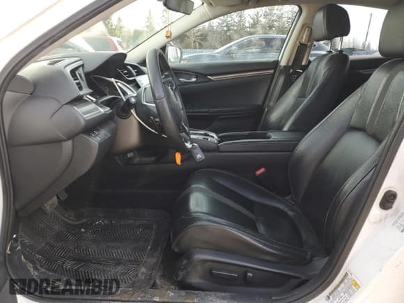 ✅ 2019 Honda Civic Touring • VIN: 2HGFC1F9XKH105318 • Лот: 51439745. Опубликован ранее на Copart с пробегом 205 521 миль. Бесплатный доступ к архиву аукционных продаж из США и подробный отчёт об истории автомобиля на DreamBid. Изображение 7.