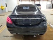 ✅ 2017 Mercedes-Benz C 300 • VIN: 55SWF4KB4HU213950 • Lot: 90358285. Wystawiony na Copart z przebiegiem 56 564 mil. Bezpłatny archiwum sprzedaży aukcyjnych z USA i szczegółowy raport historii pojazdu na DreamBid. Zdjęcie 6.