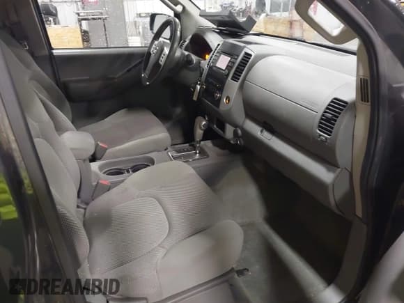 ✅ 2013 Nissan Frontier SV • VIN: 1N6AD0EV3DN762841 • Lot: 42296408. Listed on IAAI with 135,191 mi. Free auction sales archive from the USA and detailed vehicle history report at DreamBid. Image 5.